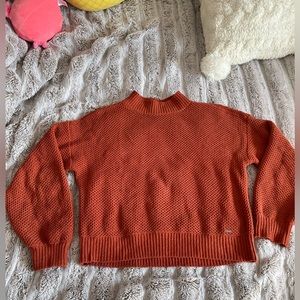 EUC Hollister cropped turtleneck sweater size M